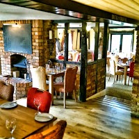 The White Hart at Maulden 1065124 Image 0